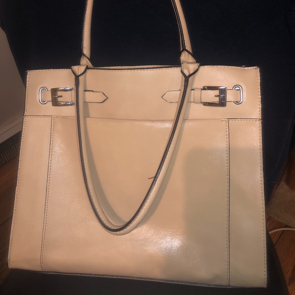 CREAM COLORED LARGE AND SKINNY PURSE
